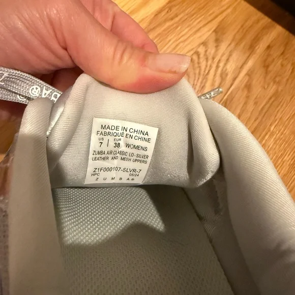 Zumba Fitness Silver Metallic Silver Women's Sneakers - Picture 4 of 4